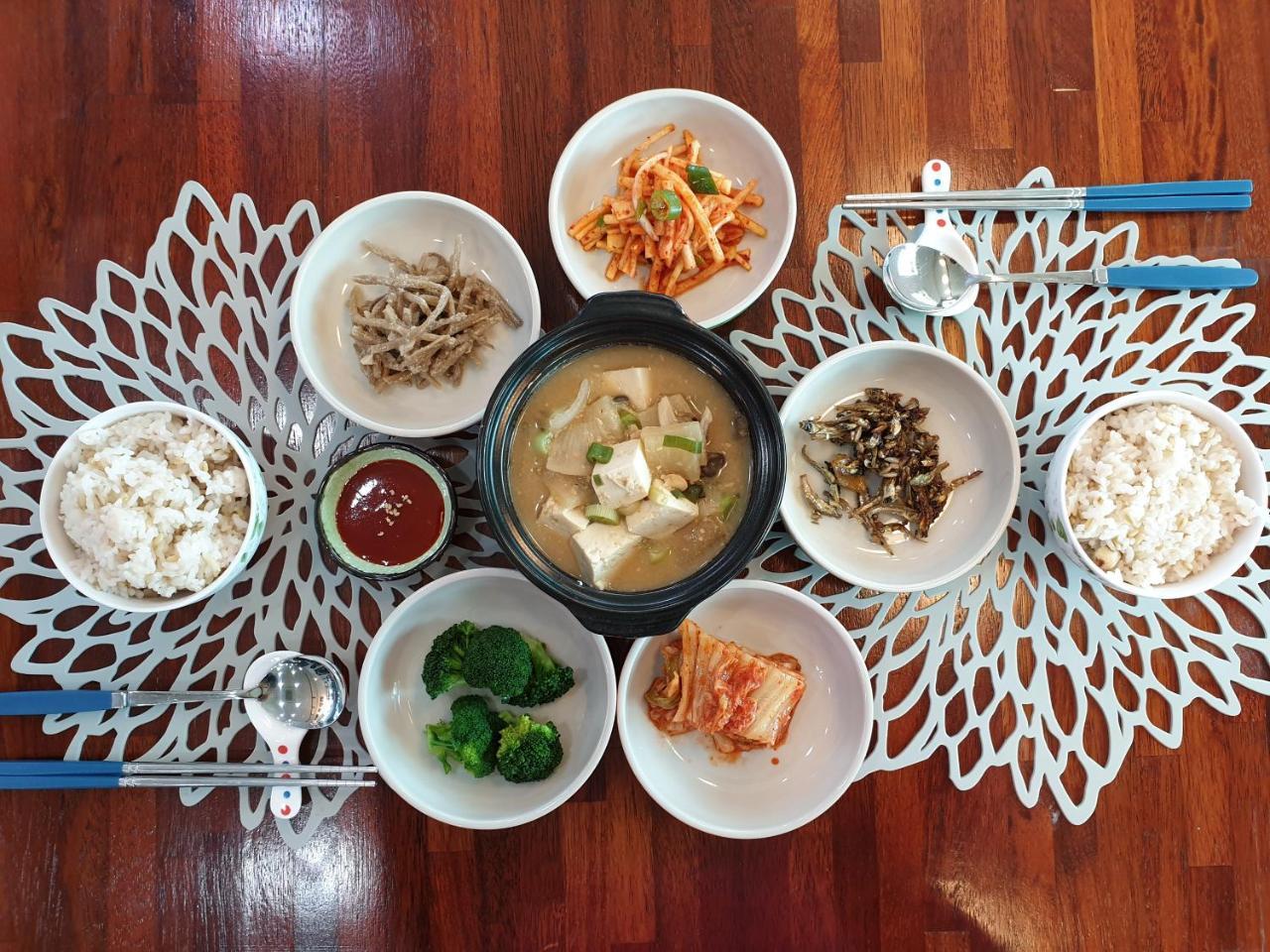 Wind Jeju Cafe & Pension ซอกวีโพ ภายนอก รูปภาพ