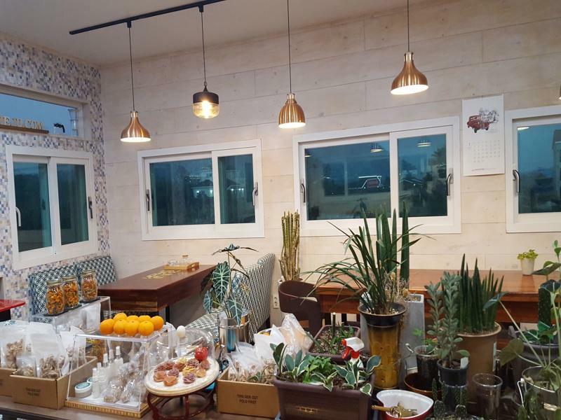 Wind Jeju Cafe & Pension ซอกวีโพ ภายนอก รูปภาพ