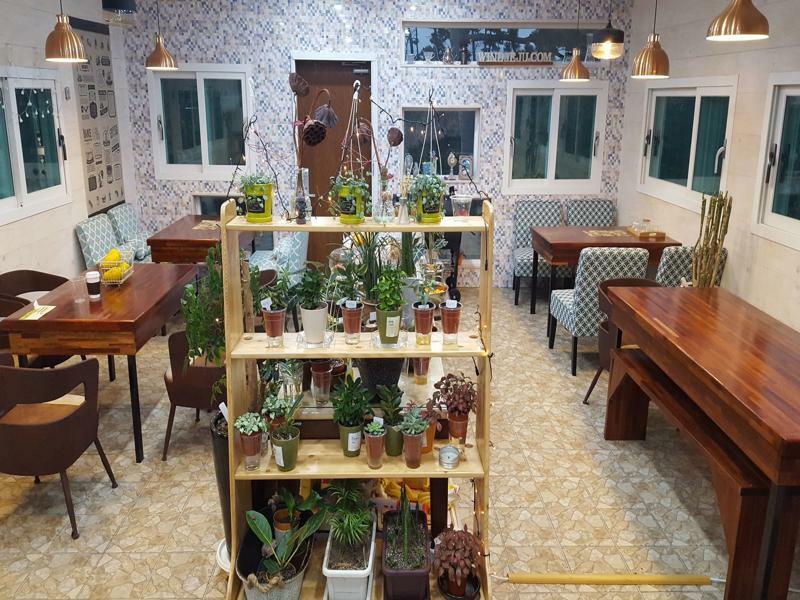 Wind Jeju Cafe & Pension ซอกวีโพ ภายนอก รูปภาพ